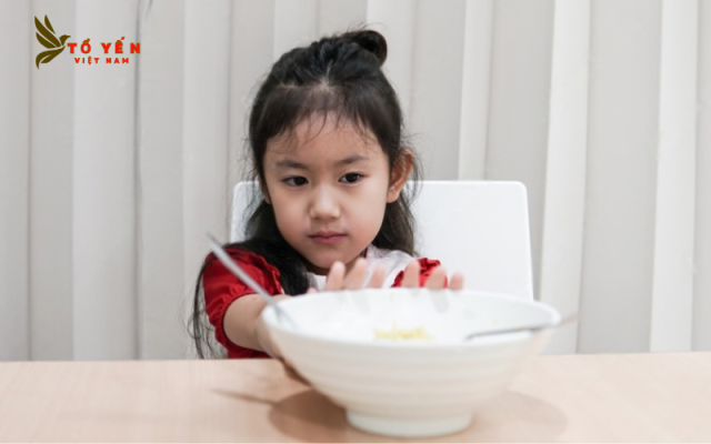 Sốt xuất huyết uống nước yến được không